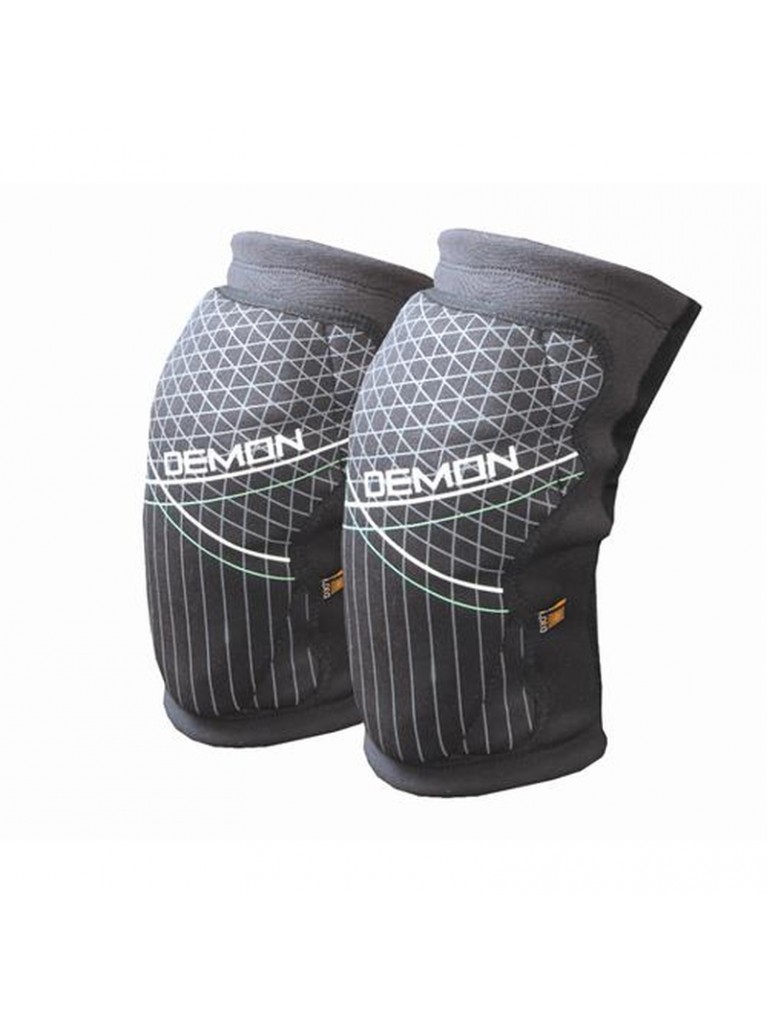 DemonDS5514KneeGuardsSoftCapProXD30 because they are the ultimate in knee protection and have been designed specifically with snowboarding and skiing in mind.